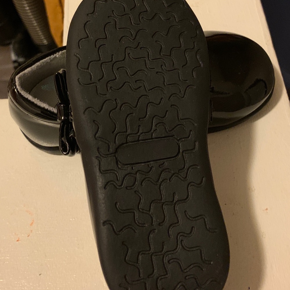 Shoes - Picture 2 of 3